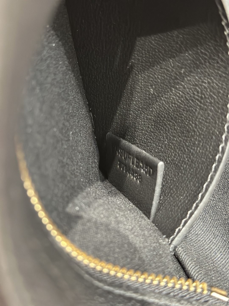 Bv*b*rry top handle bags